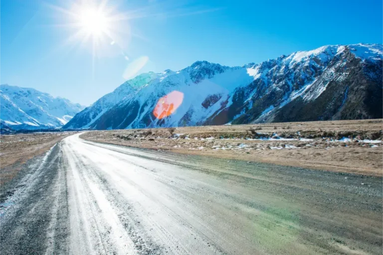 Lens Flare và Ghosting là gì? Giải thích các hiện tượng ảnh hưởng đến chất lượng hình ảnh như cháy sáng, viền tối